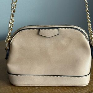 Tan Crossbody Bag with Gold Chain
